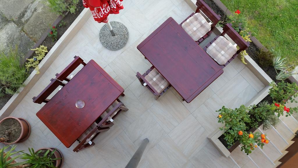 Vila Regina Rooms Карловац Экстерьер фото